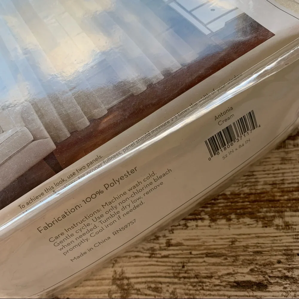 CHARLTON HOME Infield Light Filtering Grommet Antonia Curtain Panel 52 x 84 NEW